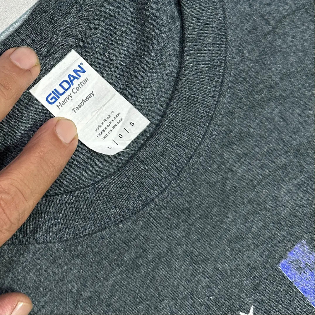 🇺🇸 “No One Fights Alone” American Service Tribute Tee