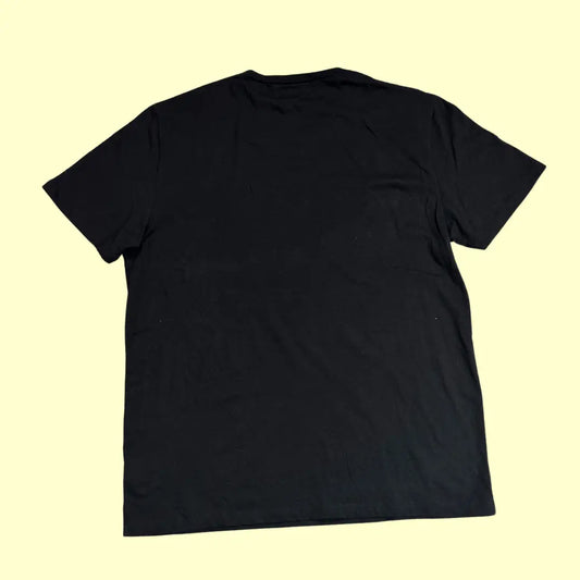 🎅 Old Navy “Believe” Christmas Tee – Black