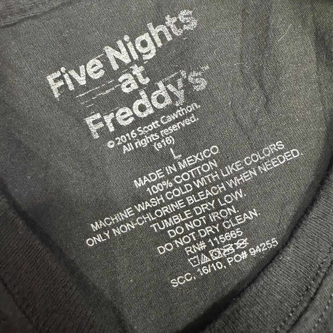 👁️ Five Nights at Freddy’s “It’s Me” Graphic Tee