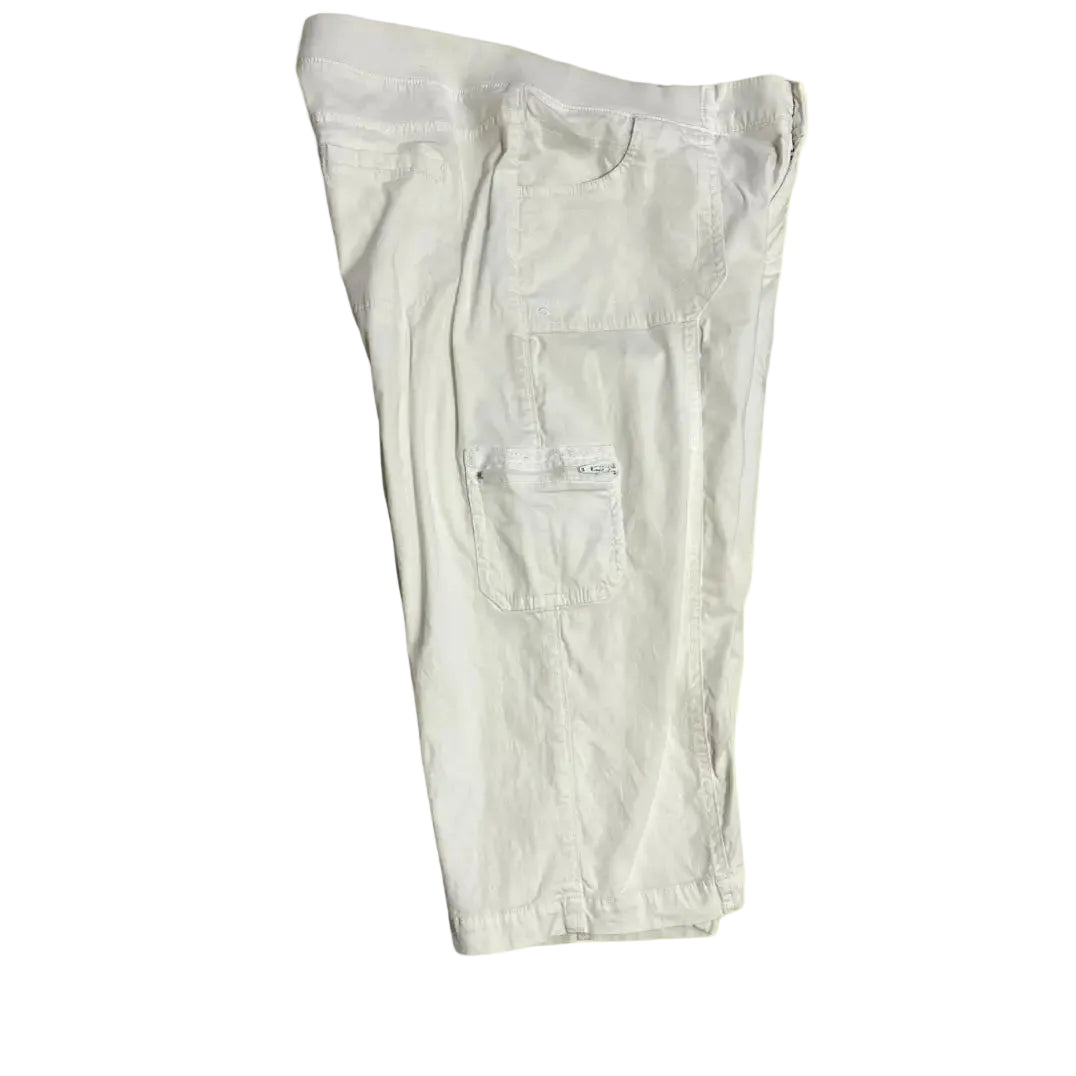 🤍 Lee® Women’s Relaxed Fit Capri Cargo Pants – White