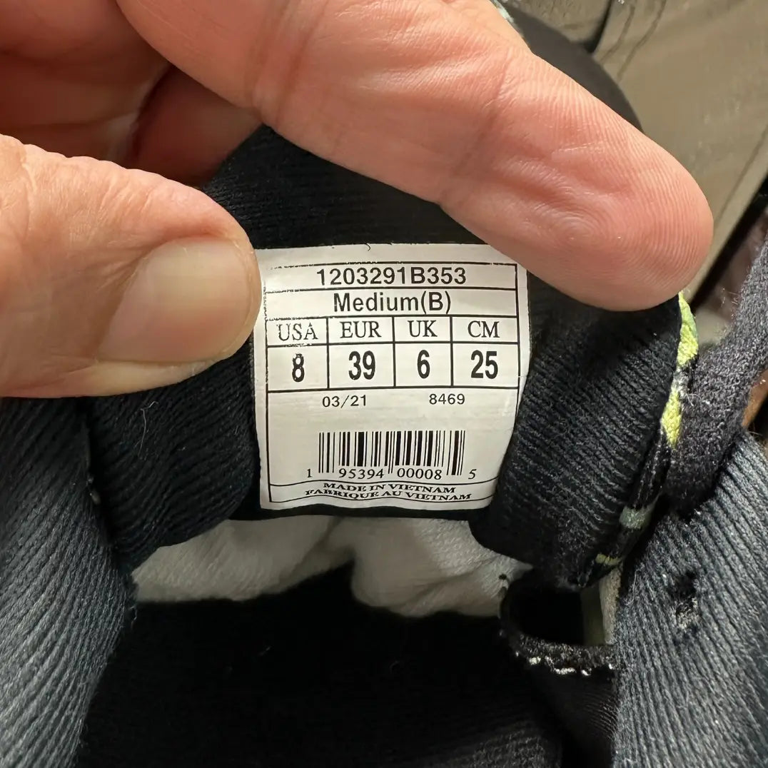 Brooks Launch 8 – Women’s Leopard Print Running Shoes – Size 39 (US 8)