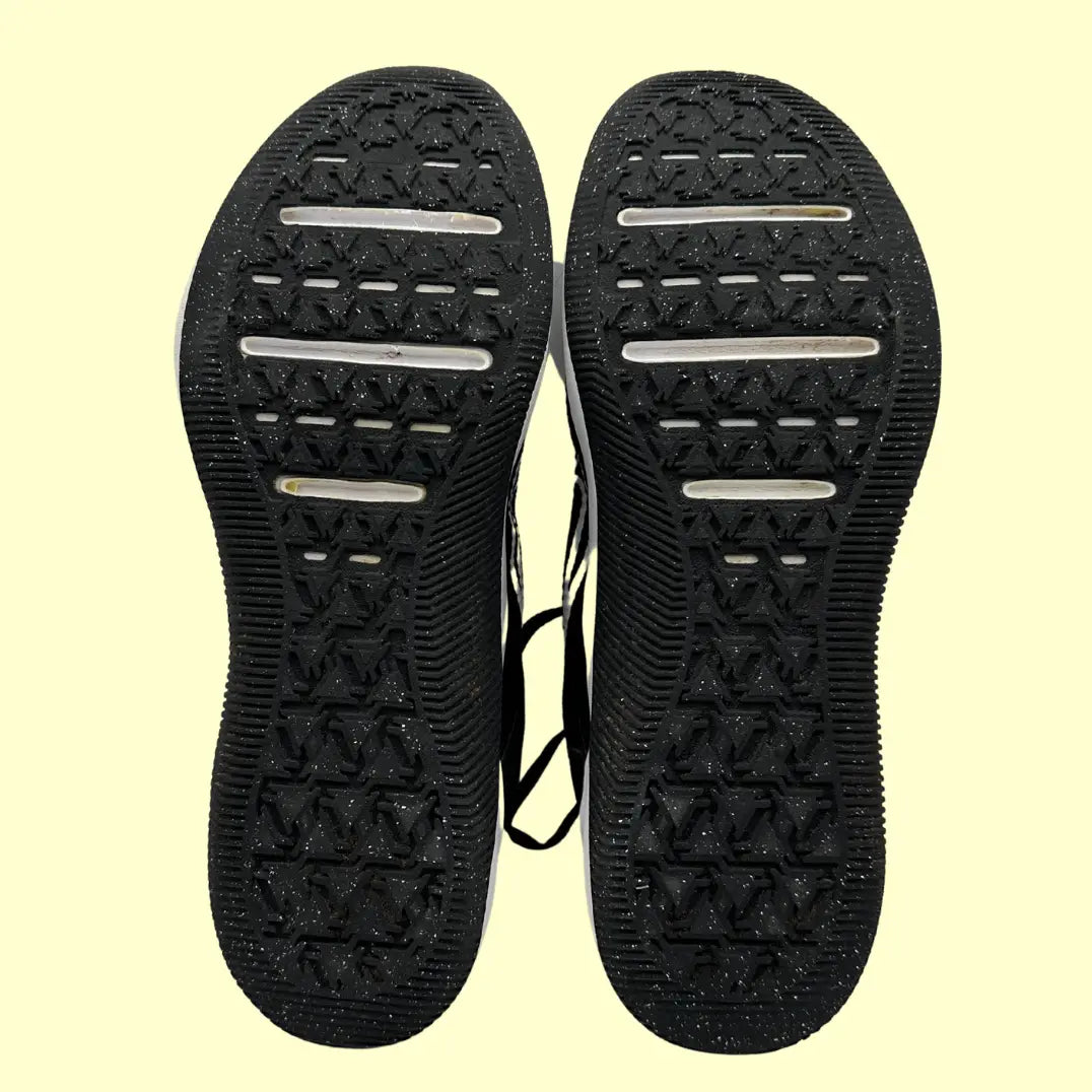 Nike Flex Experience RN 10 ā Black/White (Preloved, Original) ā Size US 7.5