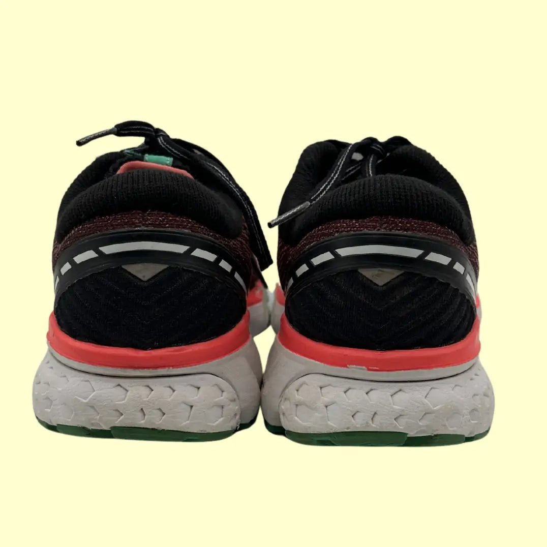 Brooks Ghost 10 Running Shoes – Women’s 8.5 US (Good Condition)