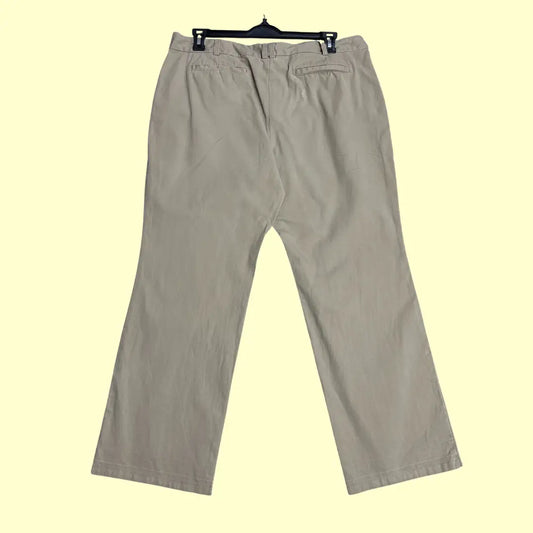 Classic Lands’ End khaki pants, made from 100% cotton for a comfortable and breathable fit