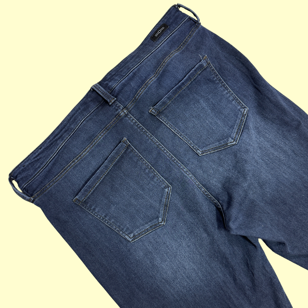 Liverpool Los Angeles Skinny Jeans in a dark indigo wash