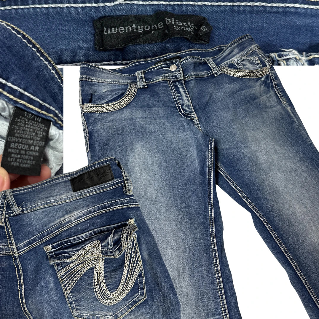 Twenty One Black by rue21 Curvy Slim Bootcut Denim Jeans 👖✨