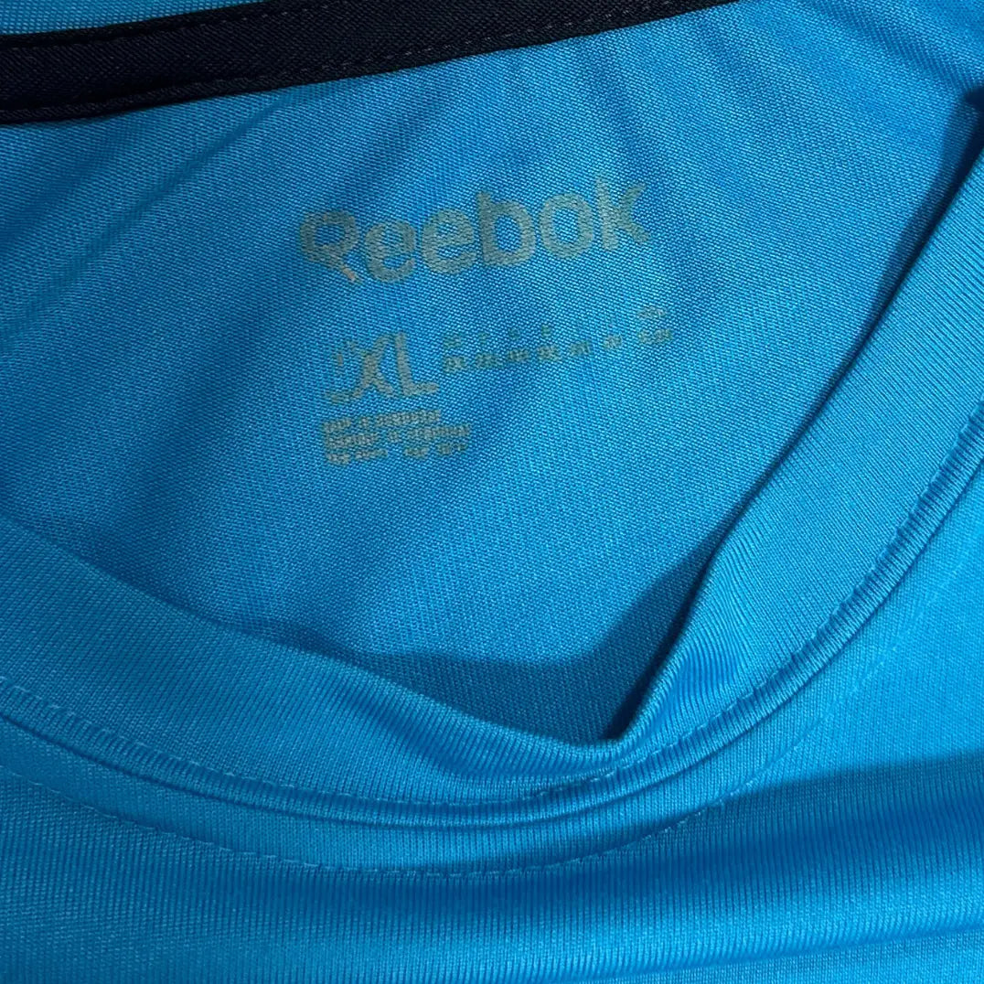 Reebok blue short-sleeve T-shirt.