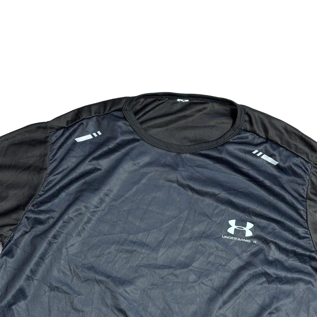 Under Armour® Black Gradient Athletic Performance T-Shirt(M)