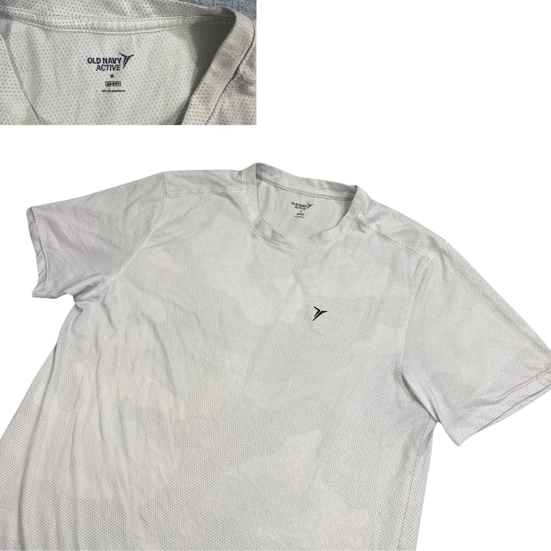 Old Navy Active® White Performance T-Shirt(M)