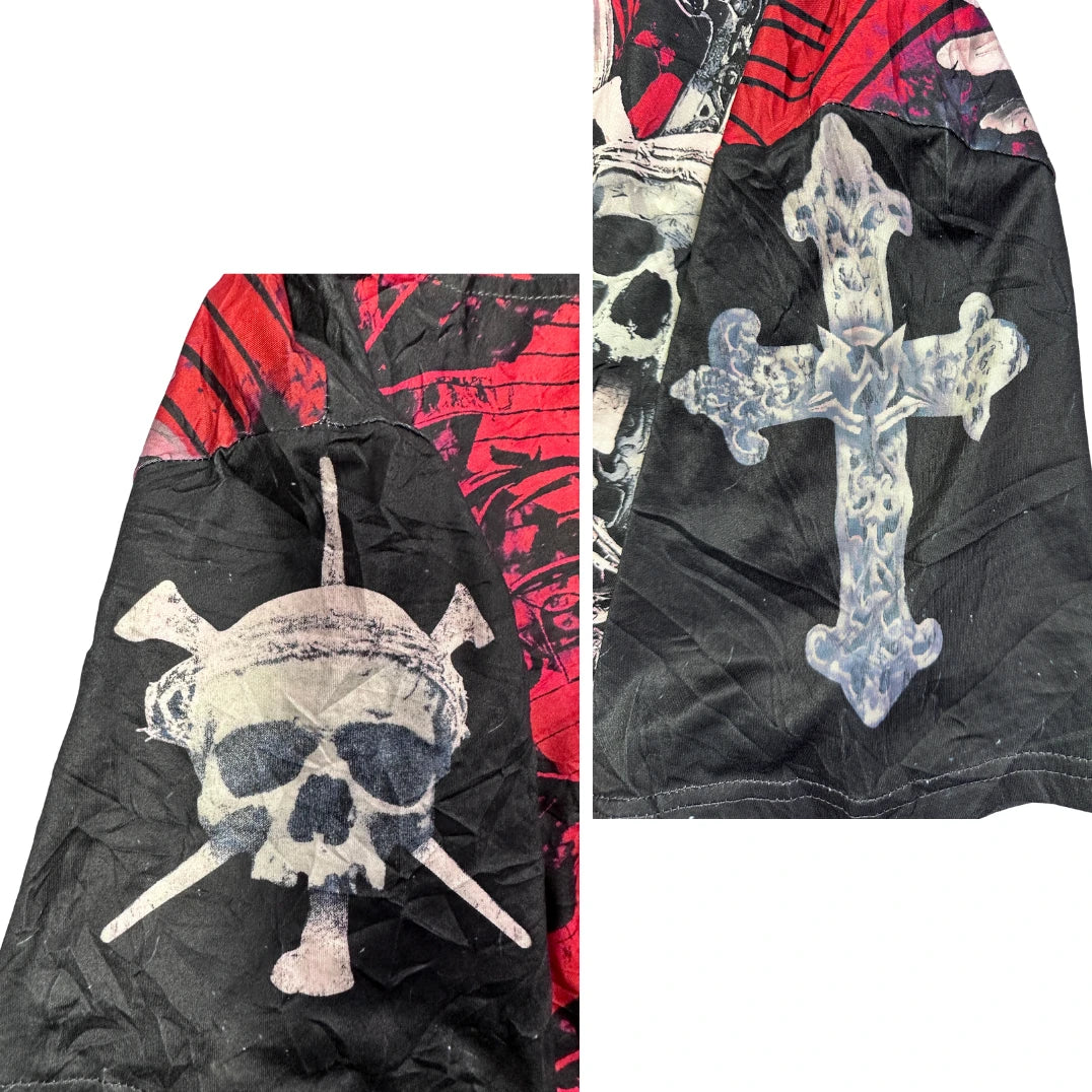 Red & Black Graphic Skull Print T-Shirt(M)
