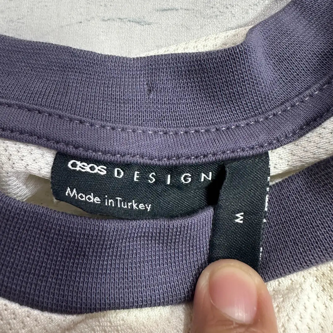 ASOS DESIGN Contrast Panel Long Sleeve T-Shirt – Cream & Navy