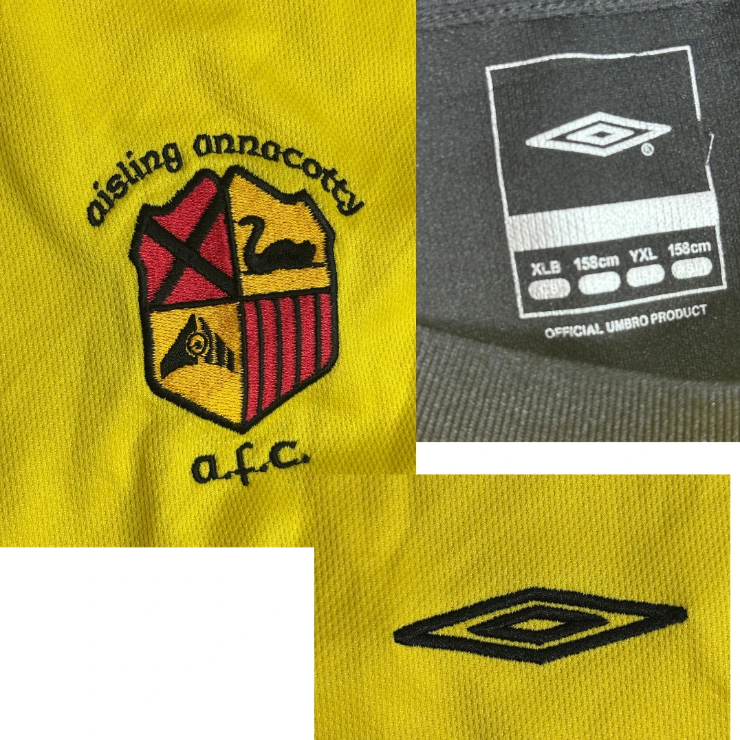 Umbro® Yellow & Black Long Sleeve Football Jersey|(M)