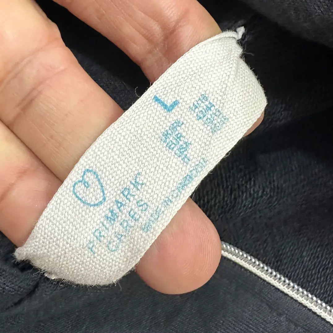 ⚫ Primark Cares Black Zip-Up Hoodie – Large