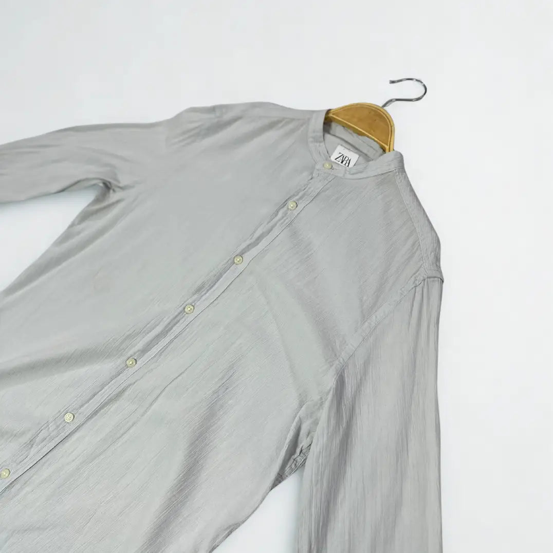 Zara ® It embodies a relaxed yet sophisticated aesthetic.