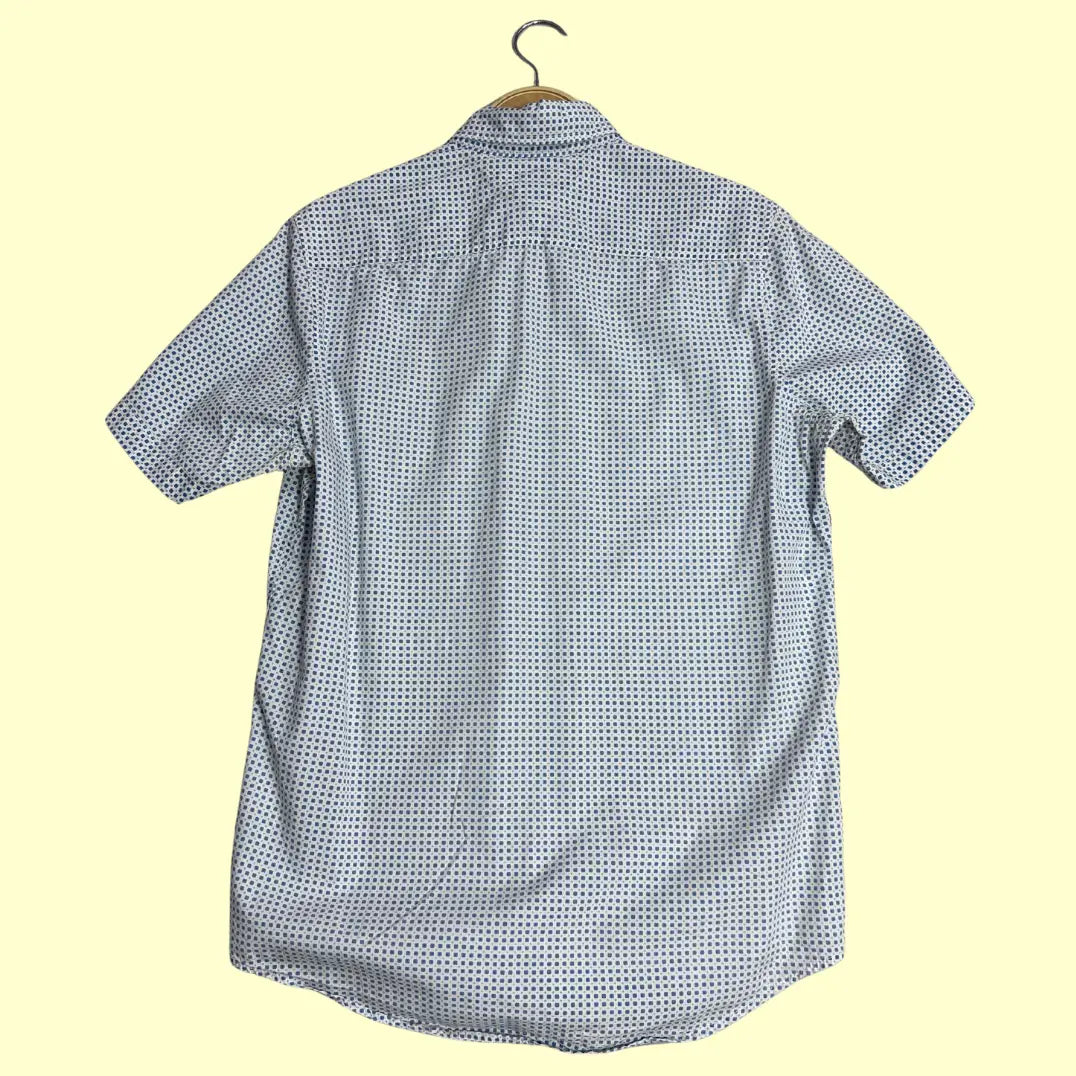 🔷 Tommy Hilfiger Classic Fit Short Sleeve Printed Shirt – White/Blue