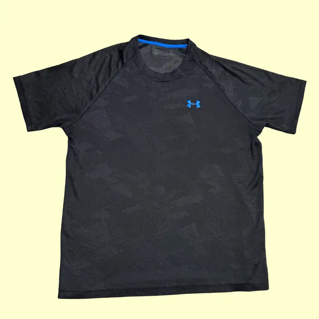 Under Armour HeatGear black training t-shirt)