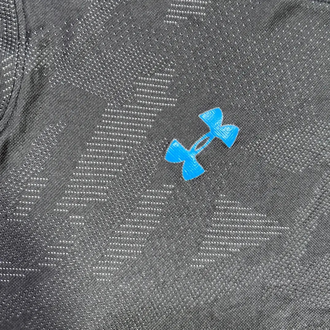 Under Armour HeatGear black training t-shirt)