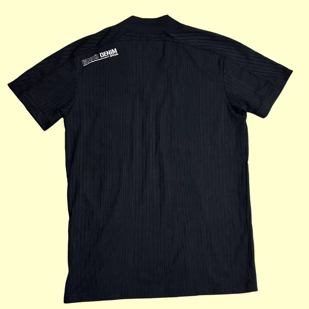 GU613 Denim Special black short-sleeve shirt
