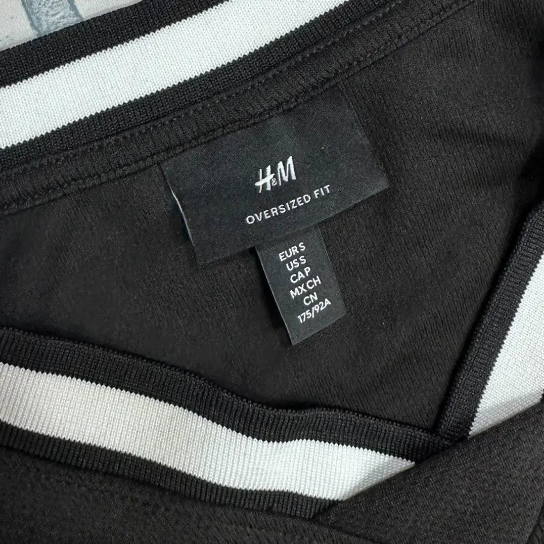 H&M black oversized fit t-shirt