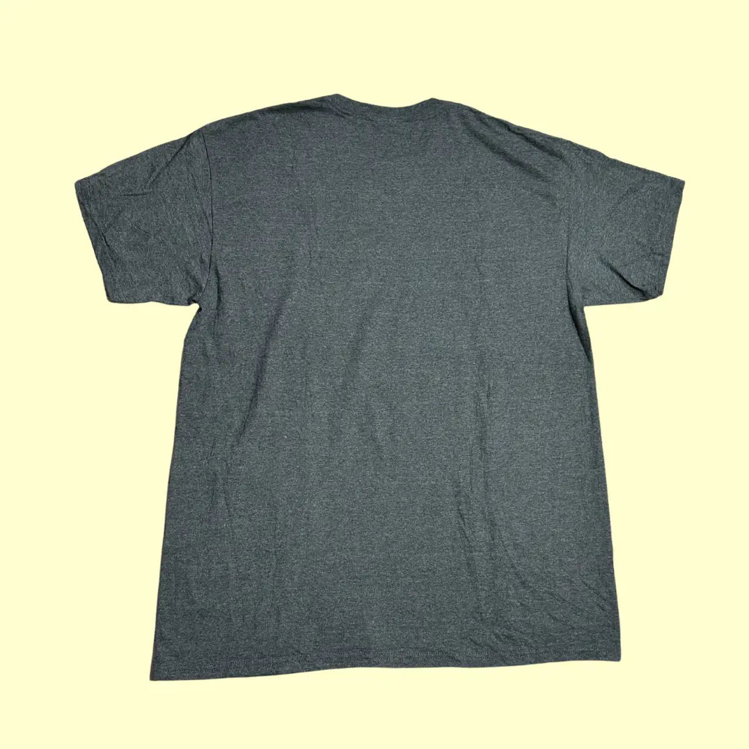 🇺🇸 “No One Fights Alone” American Service Tribute Tee