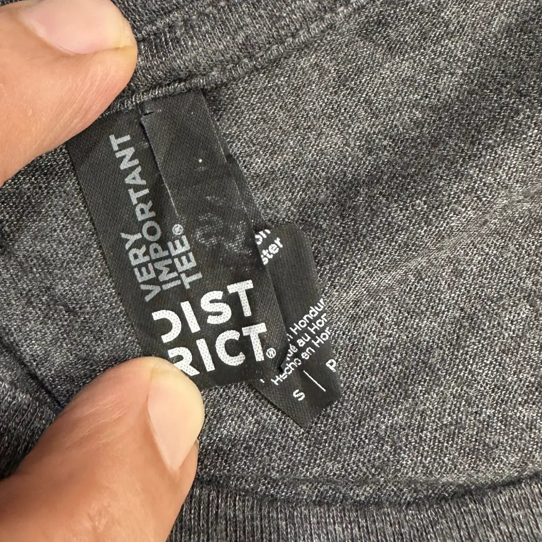 District “PNW Arrows” Heather Charcoal Graphic Tee (Small)