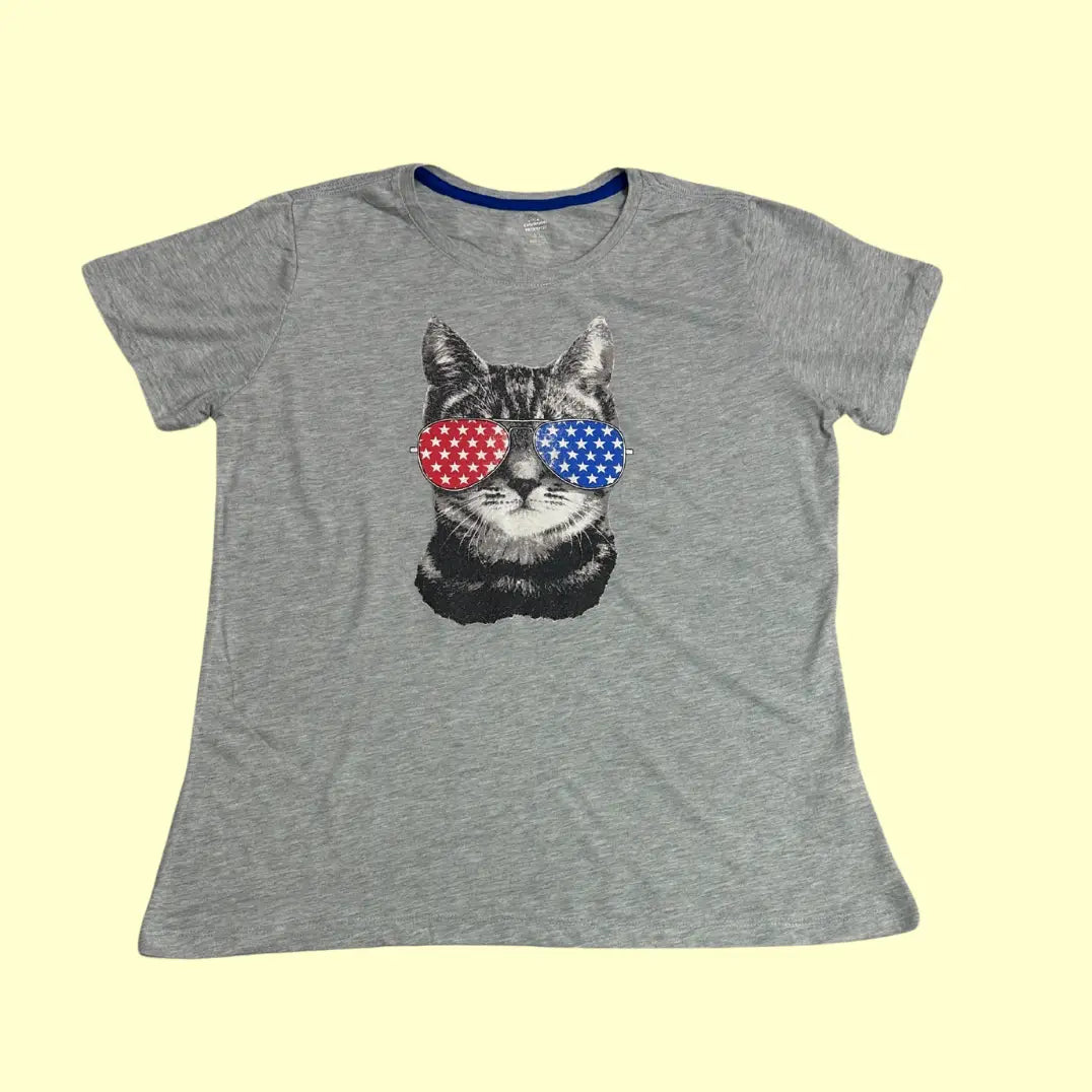 🐱🇺🇸 Patriotic Cat Tee – Way to Celebrate! Gray
