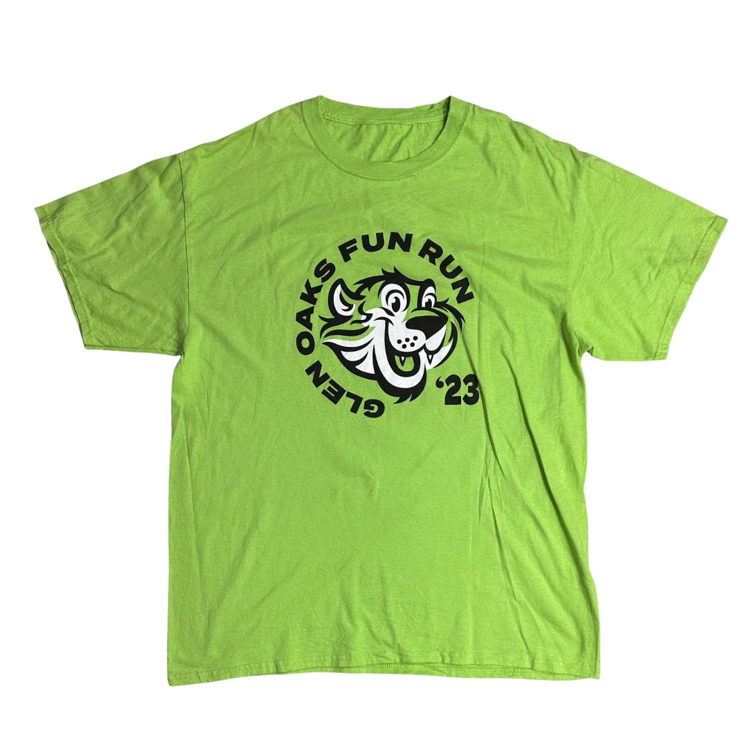 Glen Oaks Fun Run 2023 Graphic T-Shirt(L)