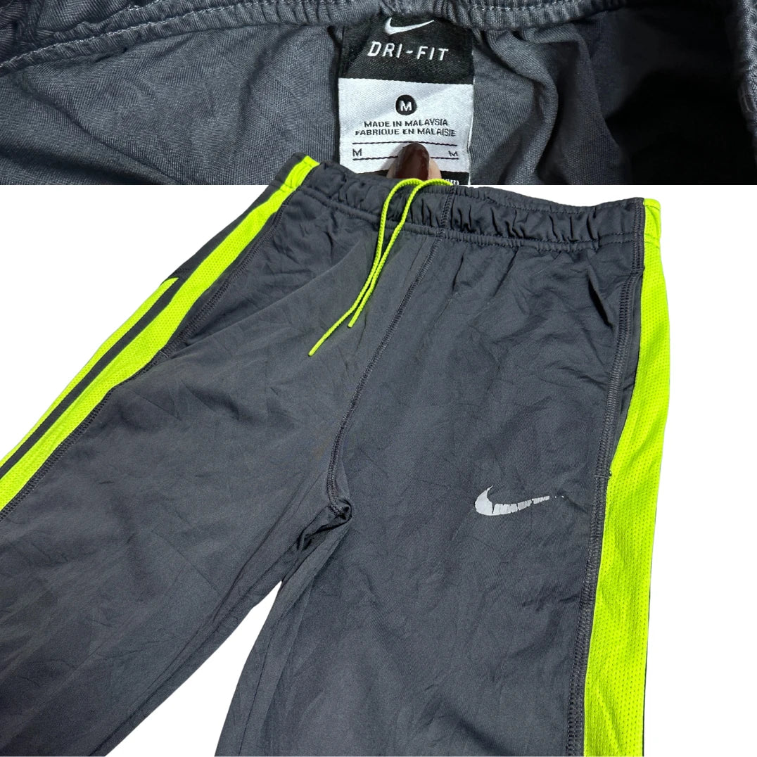 NIKE TROUSER 12 TO 14 YEARS
