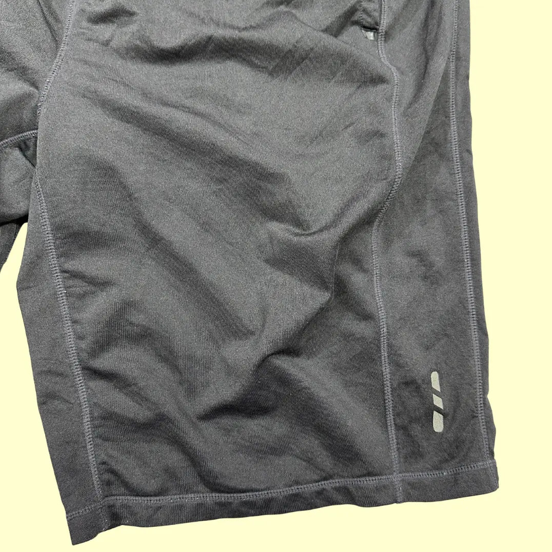 🖤 Men’s Black Sports Shorts – Athletic Activewear (Preloved)