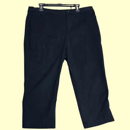 👖 Croft & Barrow Women’s Classic Fit Capri Pants – Black