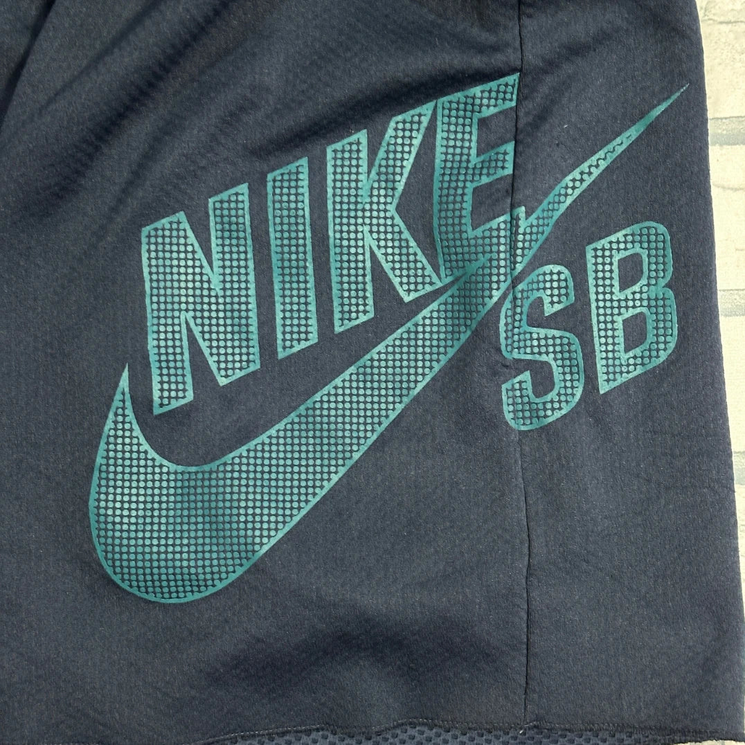 Nike® Navy SB Athletic Shorts(L)