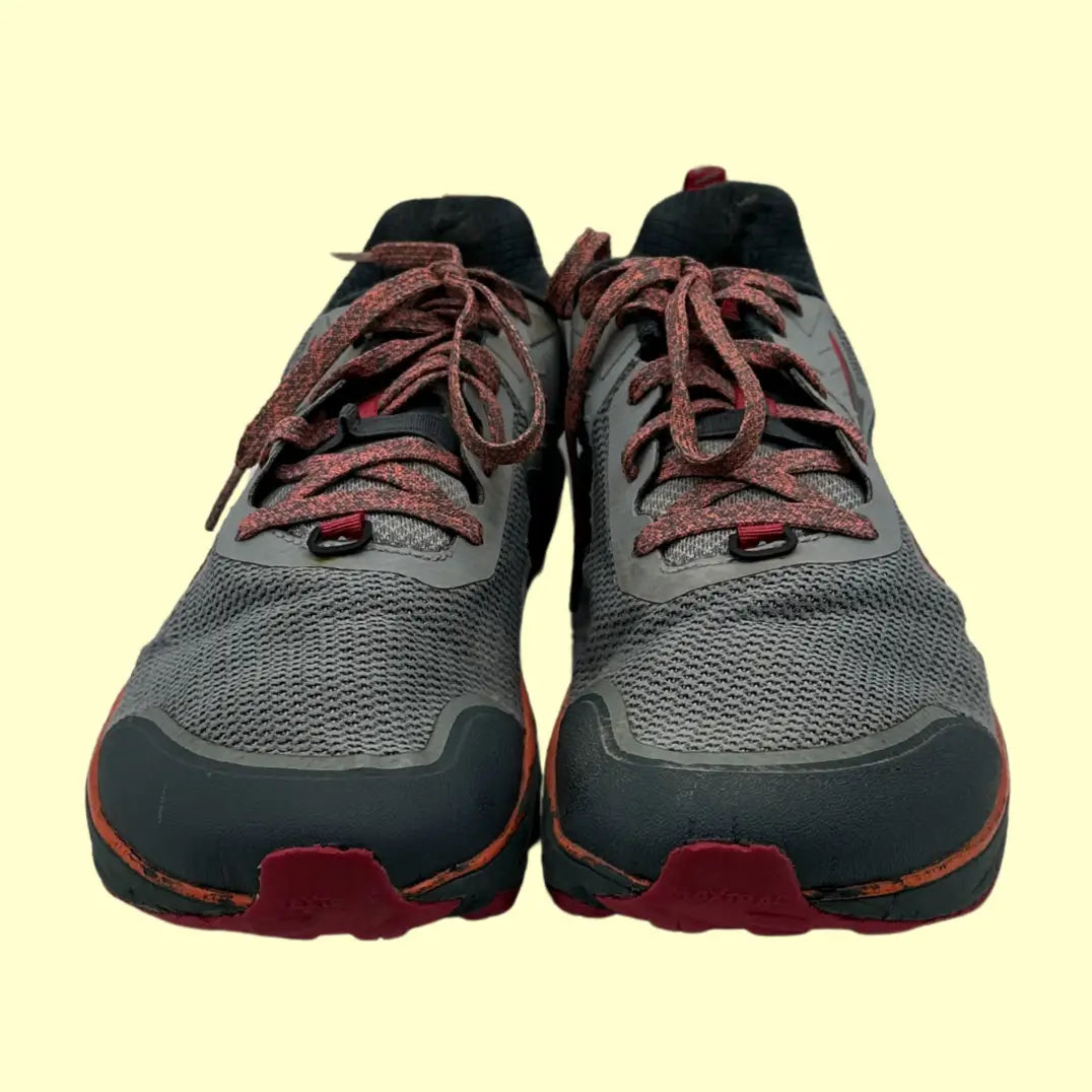 🔸 AltraTrail Running Shoes – Size US 10 (EU 42)