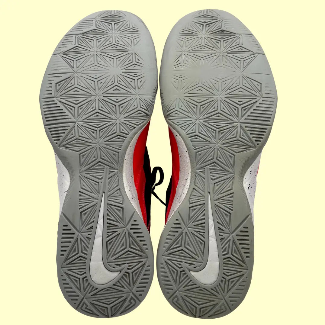 🔹 Nike LeBron 11 – Men’s Basketball Shoes – Size US 13 (EUR 47.5)