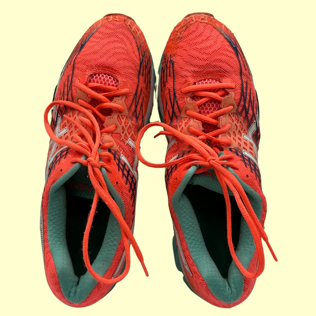 🟧 ASICS Gel-Kayano / Gel-Running Shoes – Men’s US 13 (T557N)