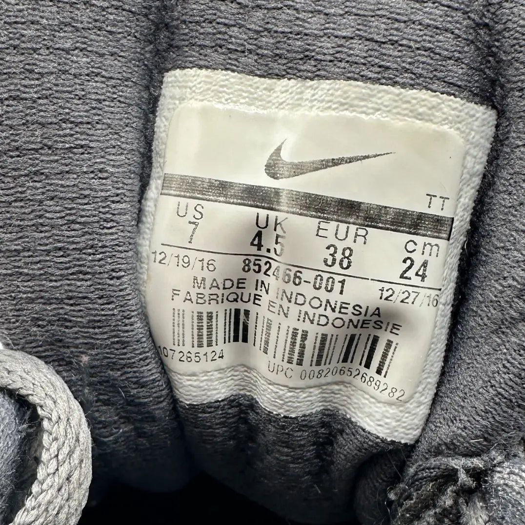 Nike Downshifter 7 – Dark Grey / Orange (Preloved, Original) – Size US 7