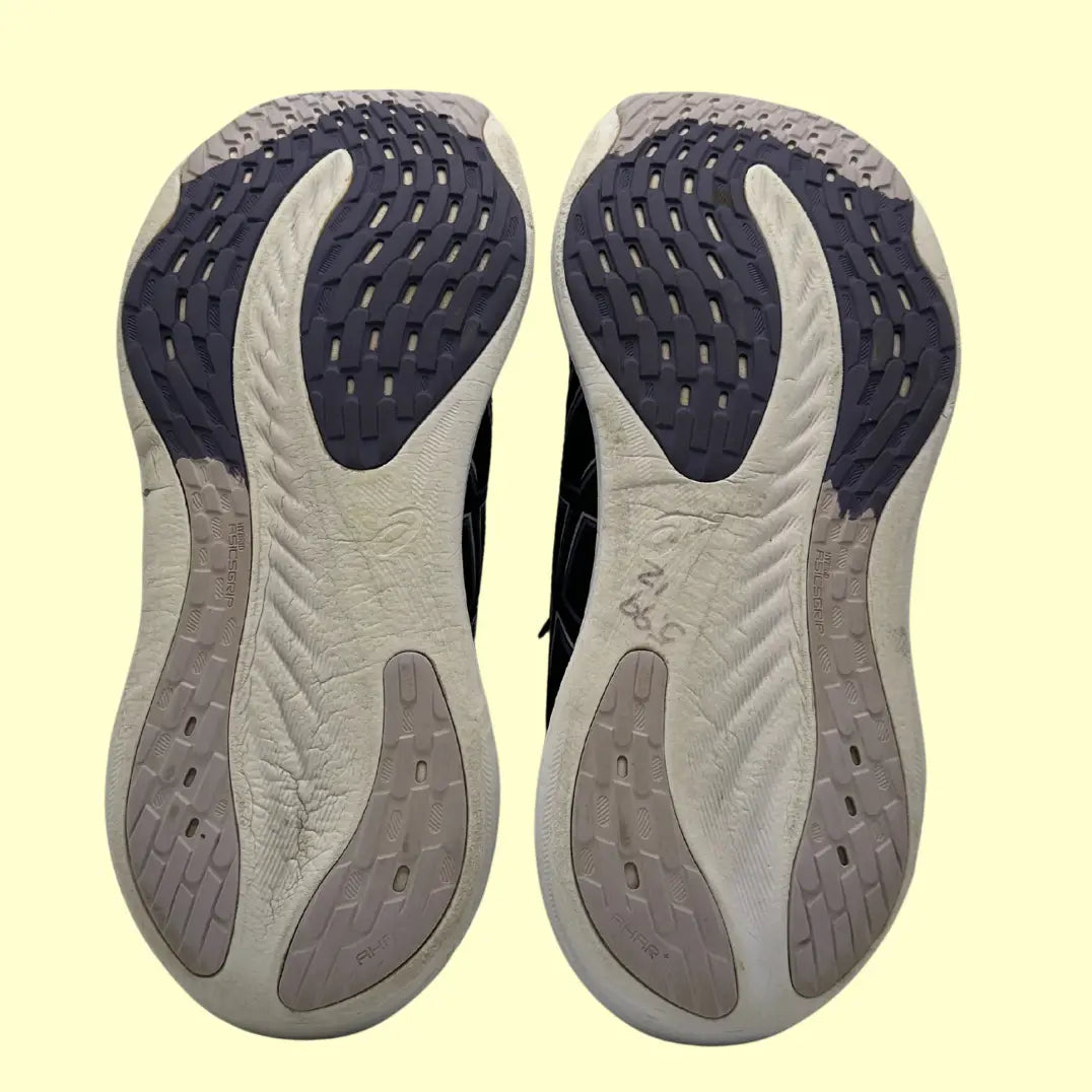 ASICS Gel-Pulse / Gel-PureGEL Running Shoes – Black/White (Preloved, Original) – Size US 9.5