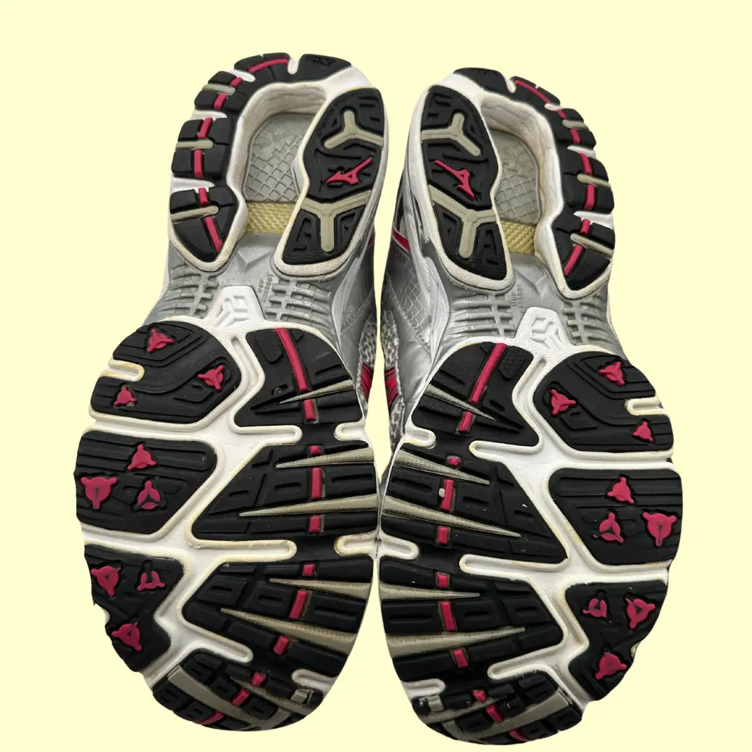 Mizuno Wave Rider Running Shoes – Silver/Pink (Original, Preloved)  US 9 / EU 40