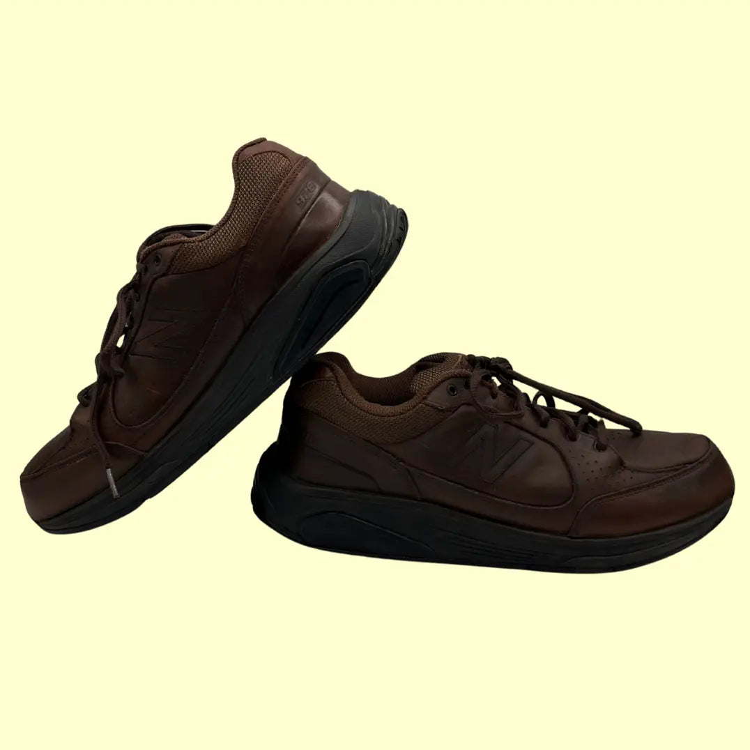 New Balance MW928BR Leather Walking Shoes (Size 10.5)