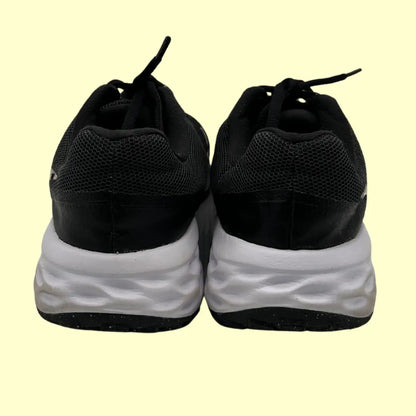 Nike Running Shoes (Black/White) – Youth 5Y / Women’s 6.5 / Men’s 5