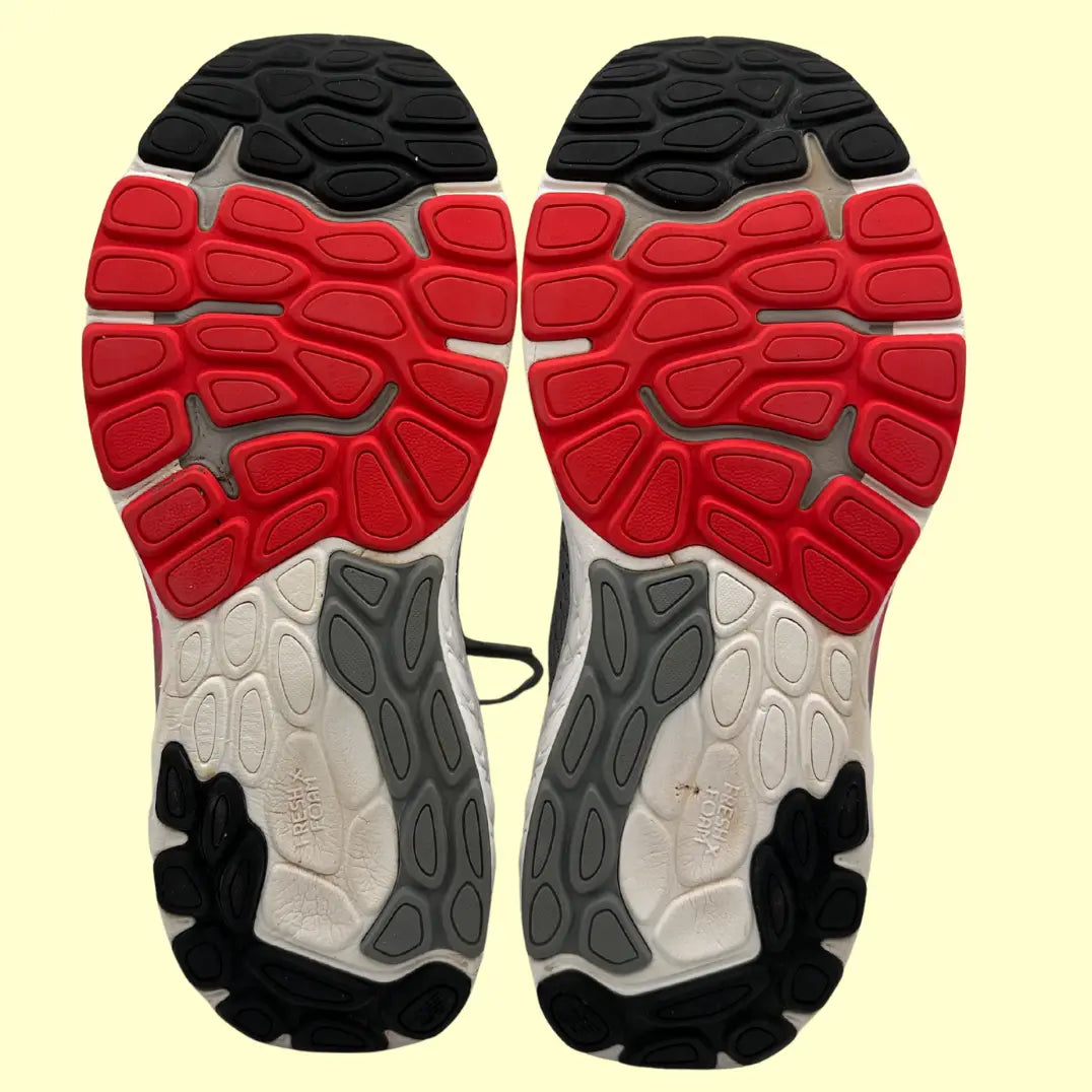 New Balance 860v13 Fresh Foam Running Shoes – Light Grey/Red – Size 12 Men