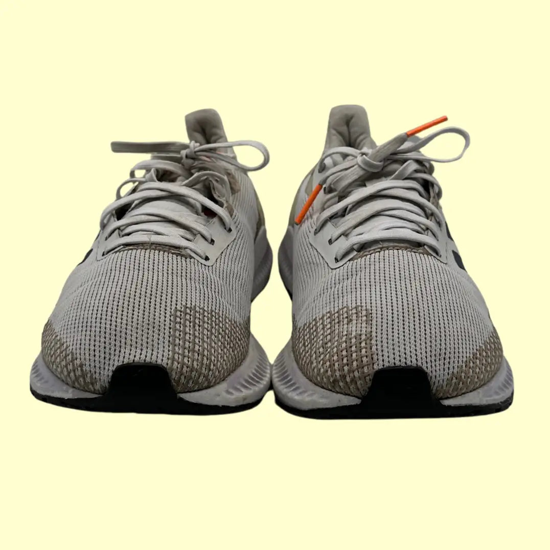 Adidas Solarblaze Running Shoes – Preloved – Size US 9.5 (EU 42)