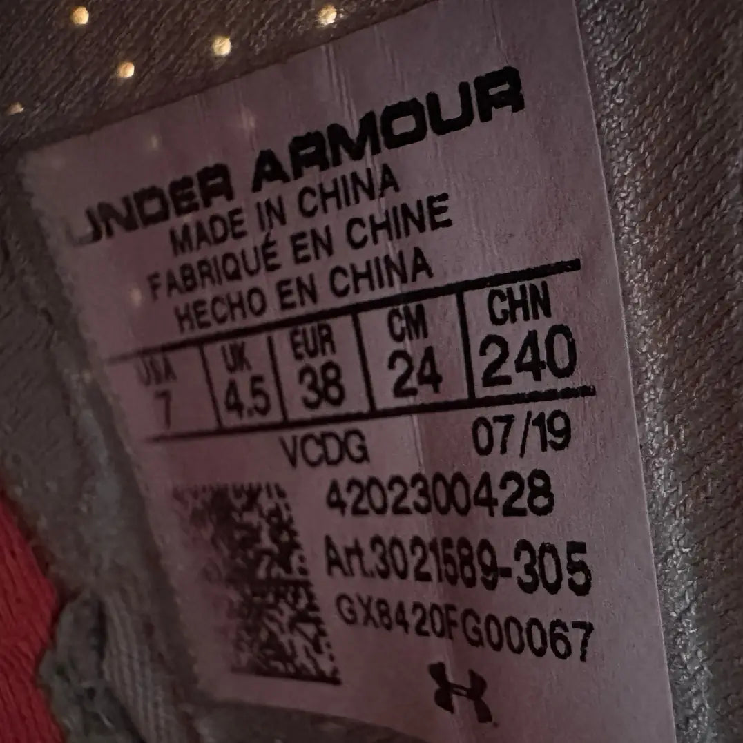 Under Armour HOVR Running Shoes – Grey/Red – Women’s Size US 7 (EU 38)