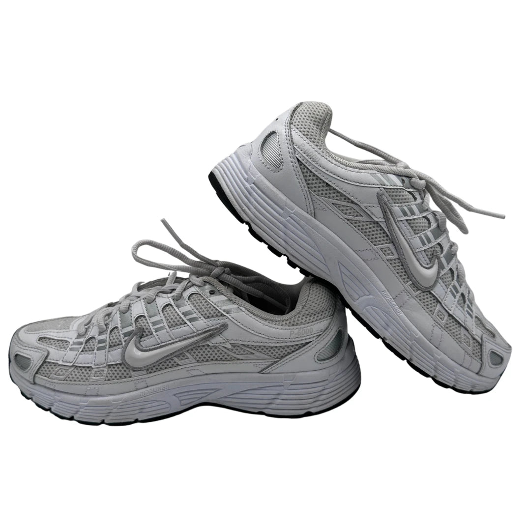 Nike White Sneakers-US 5Y SHOES
