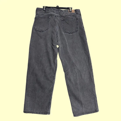 Axist men’s jeans in a classic grey wash.