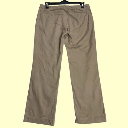 GAP Timeless khaki trousers