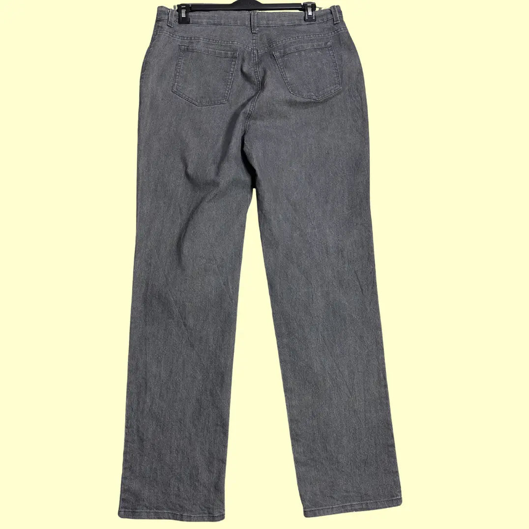 Gloria Vanderbilt  Jeans in grey.