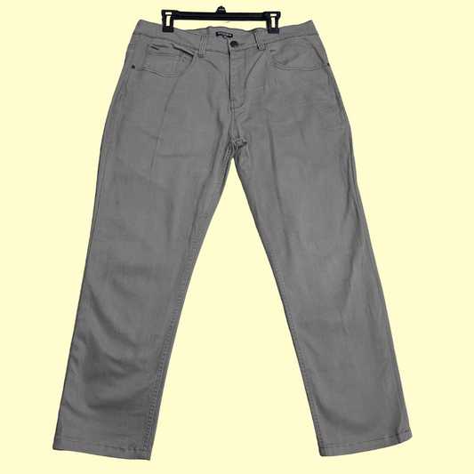 Boston Crew Jeans in a versatile grey wash. S