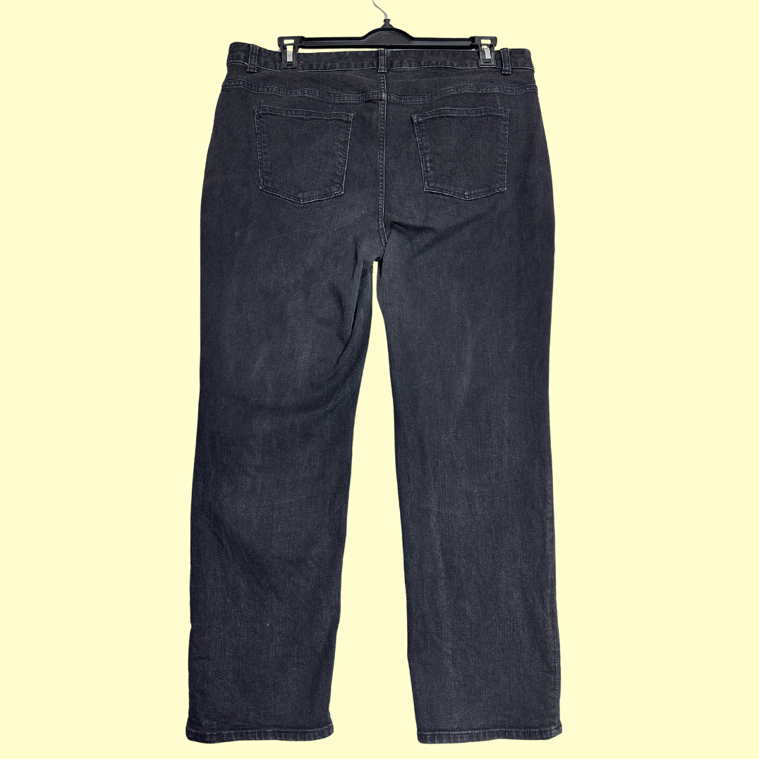 Heritage straight-leg jean in a low-rise petite fit