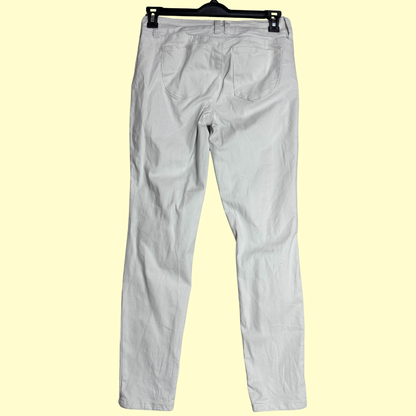 YMI WannaBettaButt White Distressed Jeans