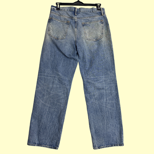 Old Navy Original Loose Fit Men’s Jeans in a light blue wash.
